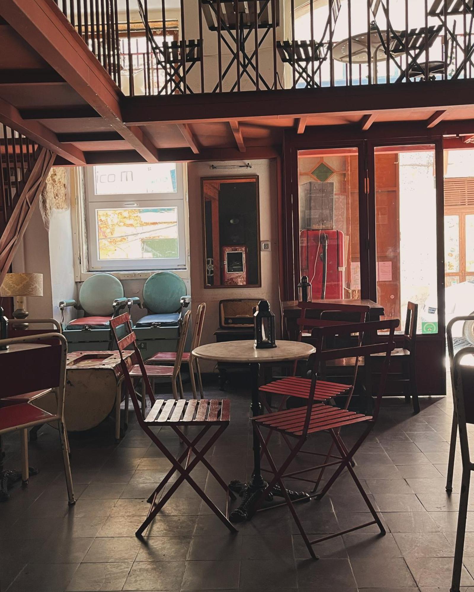 Alface Hall & Bar Albergue